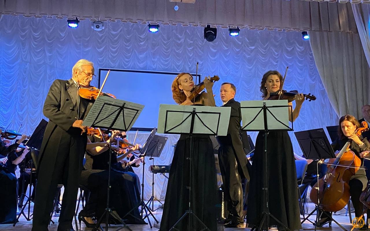 Музыканты Донецкого академического симфонического оркестра выступили в Крыму